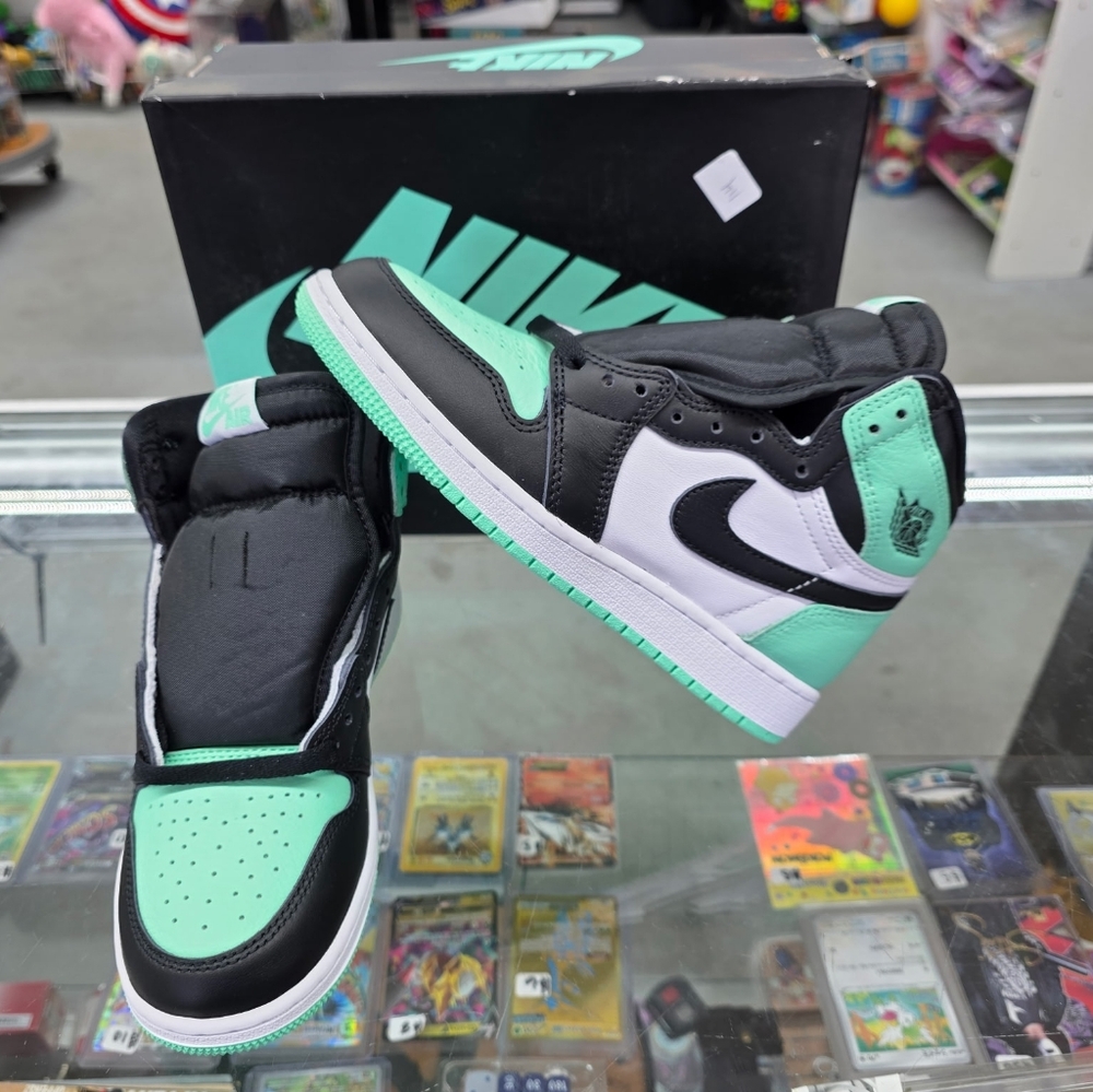 Nike Air Jordan 1 Retro High Mint Green White Black FD1437 130 5Y, 4.5Y, 4Y